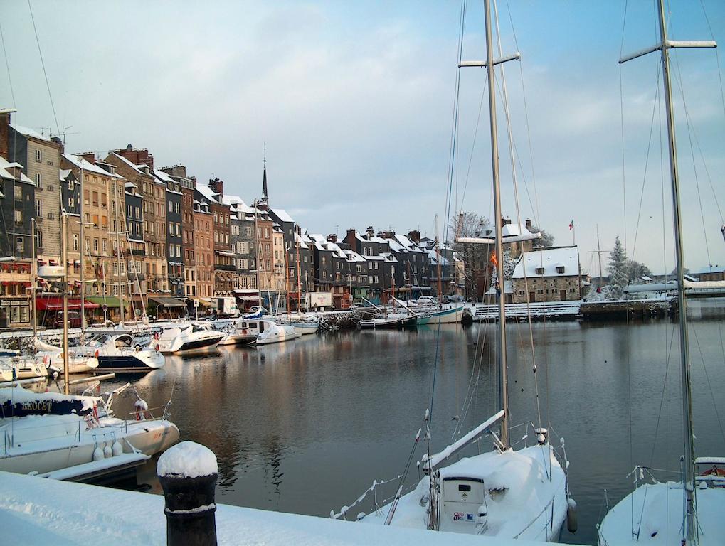 Au 14 Honfleur Parking Prive Apartment Стая снимка